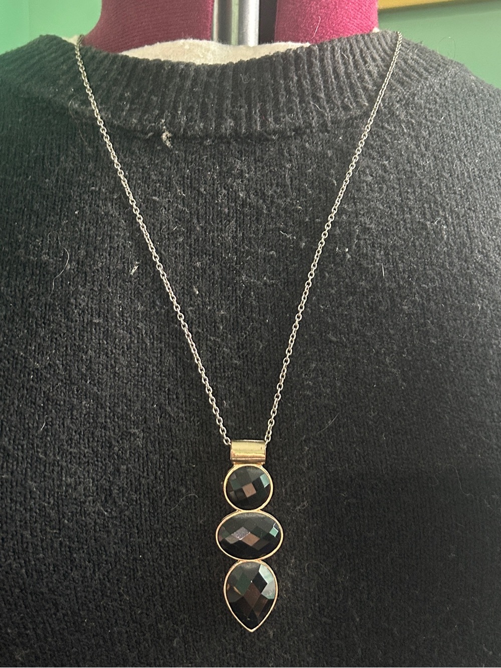 Black Geometric Pendant Necklace
